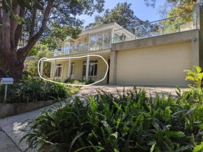 Quiet Nature-Filled ground floor unit, Sydney